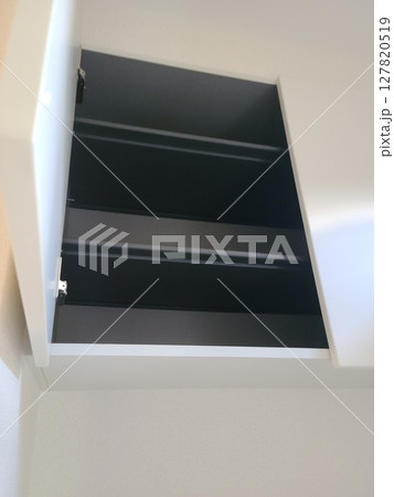 空の下駄箱 空の下駄箱 127820519