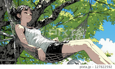 のんびり・ゆったり：夏の昼下がり木陰のハンモックで寛いでいる若い女性