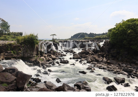 鹿児島県伊佐市の曽木の滝 127822976