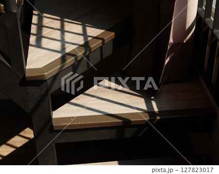 Exploring Staircase Design That Creates Intriguing and Engaging Shadow Patterns and Effects Exploring Staircase Design That Creates Intriguing and Engaging Shadow Patterns and Effects 127823017
