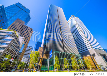 日本の東京都市景観 虎ノ門ヒルズステーションタワーや虎ノ門アルセアタワーなどを望む 日本の東京都市景観 虎ノ門ヒルズステーションタワーや虎ノ門アルセアタワーなどを望む 127824414