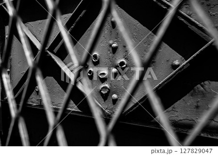 神戸市　JR三宮駅の機銃掃射跡 127829047