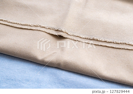 帆布生地の端　ベージュ 127829444