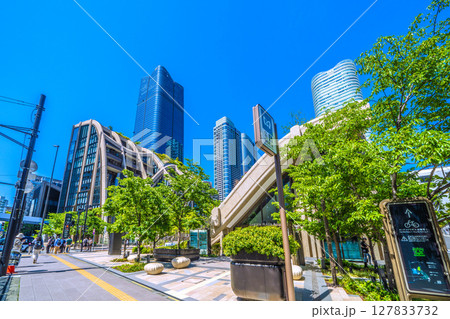 日本の東京都市景観 新たな時代へ…外国人観光客らで賑わう麻布台ヒルズなどを望む 127833732
