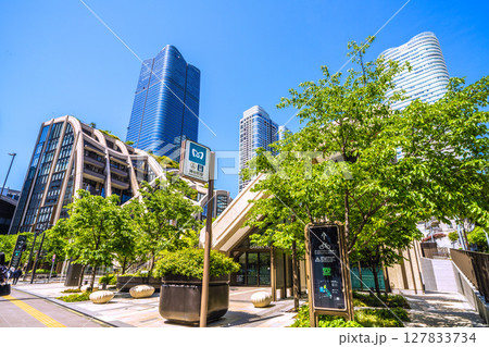 日本の東京都市景観 新たな時代へ…外国人観光客らで賑わう麻布台ヒルズなどを望む 日本の東京都市景観 新たな時代へ…外国人観光客らで賑わう麻布台ヒルズなどを望む 127833734