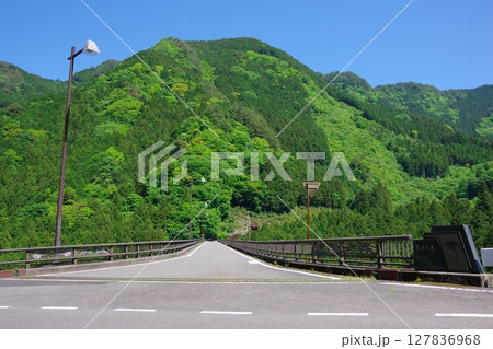 愛媛県四国中央市 藤原大橋 愛媛県四国中央市 藤原大橋 127836968