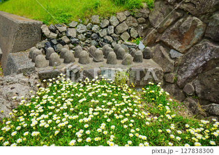 壇ノ浦の合戦に関する句塚　 127838300