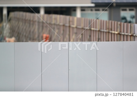 仮囲い（万能鋼板） 127840481