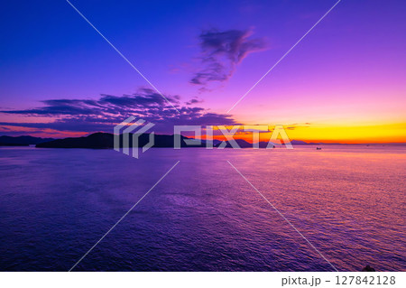 瀬戸内海のマジックアワー 127842128