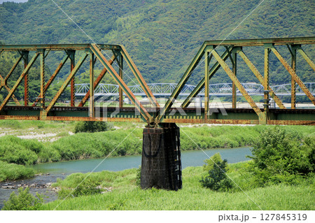 鉄橋のある風景 鉄橋のある風景 127845319