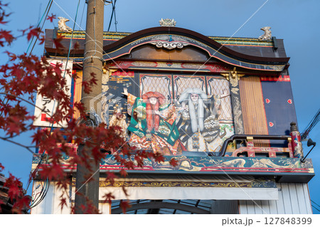 黒壁スクエアのアーケード商店街。長浜市, 滋賀県, 日本 127848399