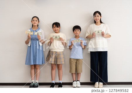 お金の教室 127849582