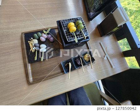 箱根のカフェ　お団子 127850042