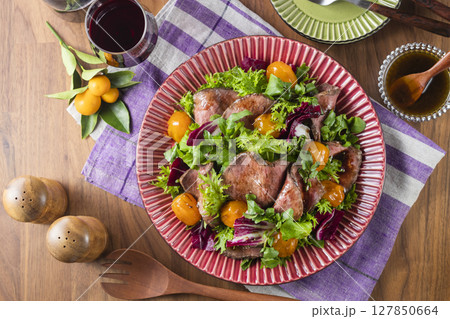 金柑とローストビーフのサラダ 金柑とローストビーフのサラダ 127850664