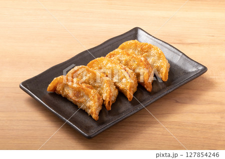 揚げ餃子 揚げ餃子 127854246