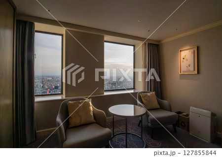 名古屋市の高級ホテル、名古屋マリオットアソシアホテルの綺麗な客室、ツインルーム 名古屋市の高級ホテル、名古屋マリオットアソシアホテルの綺麗な客室、ツインルーム 127855844