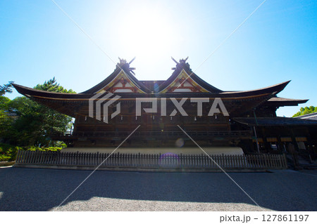 吉備津神社と太陽 吉備津神社と太陽 127861197