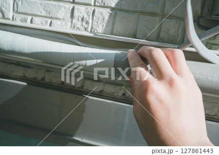 エアコンのフレアパイプの断熱材 エアコンのフレアパイプの断熱材 127861443