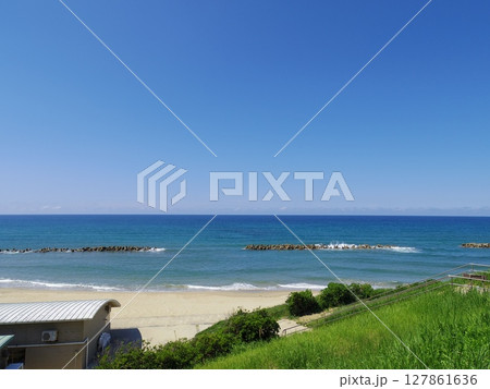 島根県出雲市より望む日本海 127861636