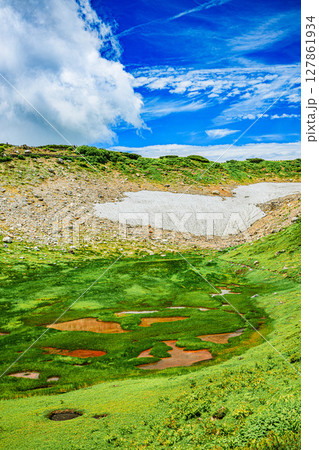 残雪の血の池～立山 127861934