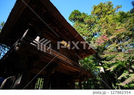 平林寺の山門 127862354