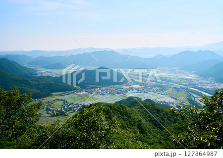 黒田城跡の登山道から見える景色 127864987
