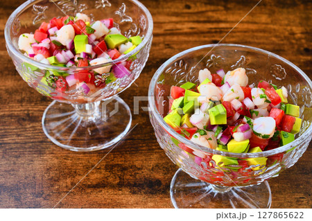 エビのセビーチェ（メキシコ料理) 127865622