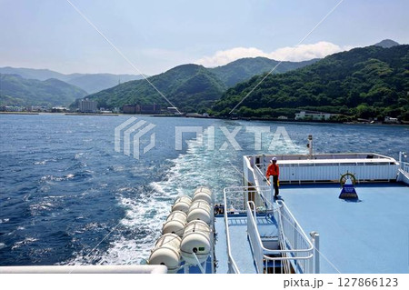 駿河湾フェリーのデッキからの風景 127866123