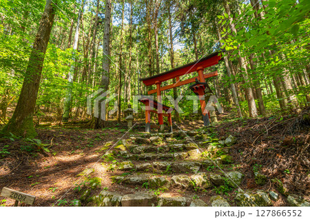 氷室神社　山梨県富士川町 127866552