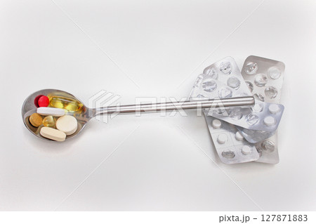 Spoons pill Spoons pill 127871883