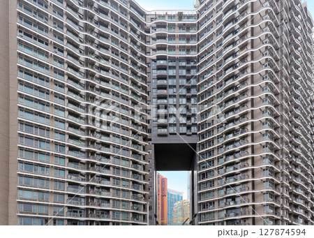 Dragon passage entrance 127874594