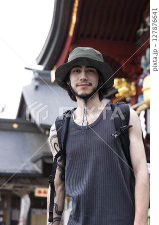 日本観光を楽しむインバウンド 127876641