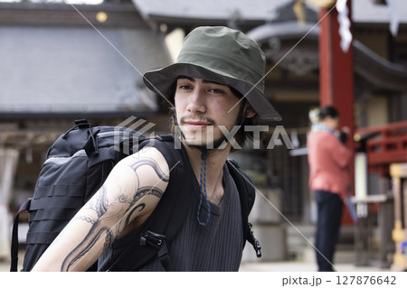 日本観光を楽しむインバウンド 127876642