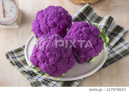 紫カリフラワー 紫カリフラワー 127878023
