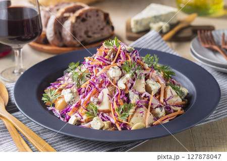 紫キャベツとにんじんのサラダ 127878047