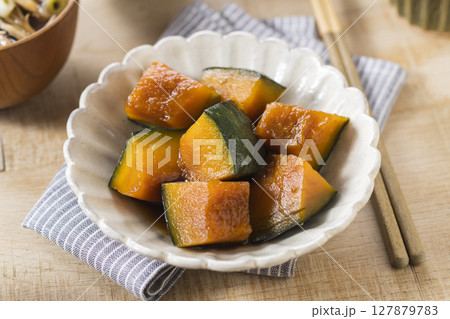かぼちゃの煮物 127879783