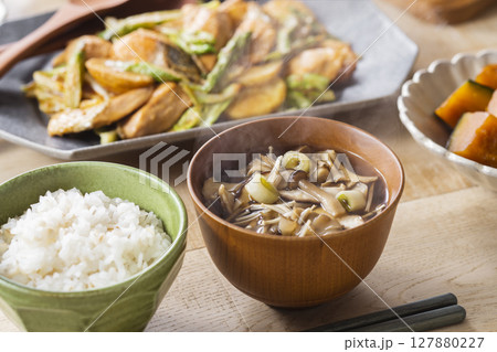 きのこ汁 127880227