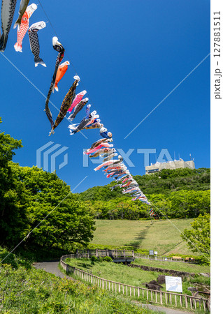 《若宮公園》青空に泳ぐ鯉のぼり(神奈川県厚木市) 《若宮公園》青空に泳ぐ鯉のぼり(神奈川県厚木市) 127881511