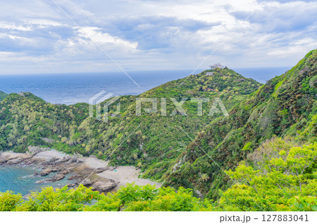 （鹿児島県）佐多岬　展望台・沖の船舶 127883041