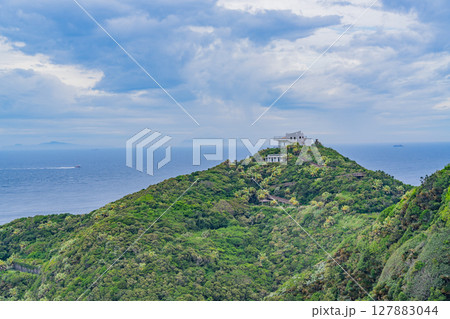 （鹿児島県）佐多岬　展望台・沖の船舶 127883044