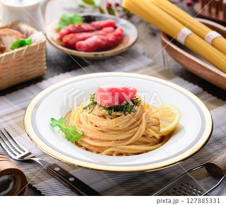 贅沢たらこパスタと明太子の彩り盛り付け・和風洋食 おしゃれランチ 贅沢たらこパスタと明太子の彩り盛り付け・和風洋食 おしゃれランチ 127885331