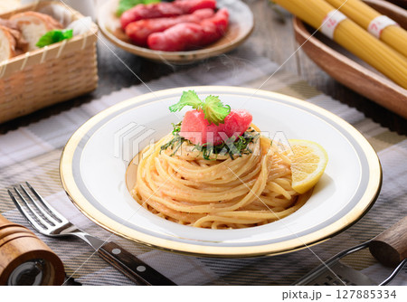 贅沢たらこパスタと明太子の彩り盛り付け・和風洋食 おしゃれランチ 贅沢たらこパスタと明太子の彩り盛り付け・和風洋食 おしゃれランチ 127885334