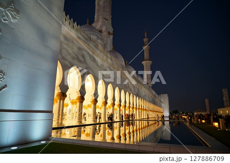 アブダビ_シェイク・ザイード・グランド・モスク 127886709