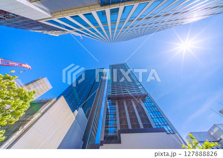 日本の東京都市景観 ワールドタワーレジデンスや世界貿易センタービルディング南館(画面左)などを望む 日本の東京都市景観 ワールドタワーレジデンスや世界貿易センタービルディング南館(画面左)などを望む 127888826