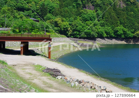 愛媛県四国中央市　金砂湖畔公園 127890664