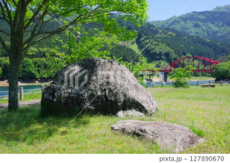 愛媛県四国中央市　金砂湖畔公園 127890670