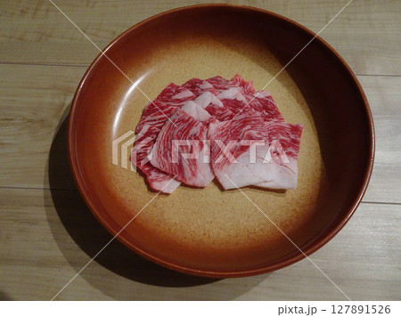 日本の広島県の名物料理 焼肉の希少部位 コウネ 日本の広島県の名物料理 焼肉の希少部位 コウネ 127891526