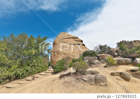 【王子が岳からの風景 (ニコニコ岩)】 岡山県倉敷市児島唐琴町 127893015