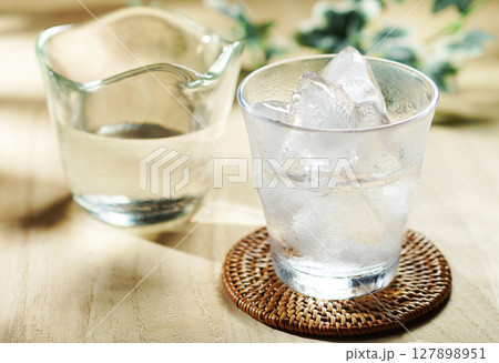 焼酎のロック 焼酎のロック 127898951