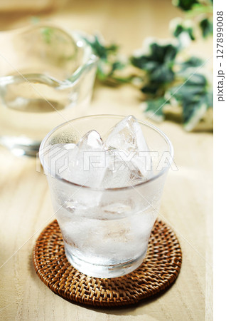 焼酎のロック 焼酎のロック 127899008